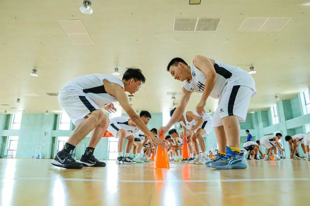 针对篮球后卫的全面体能训练方案_1